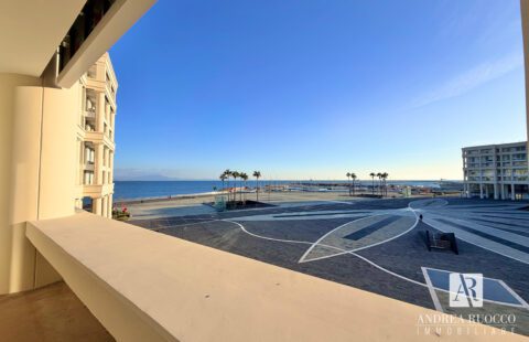 Ufficio di rappresentanza vista mare a Salerno in affitto