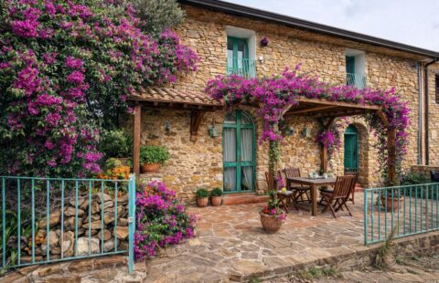 Il tuo buon ritiro in Cilento. In Vendita una casa in pietra a Castellabate.